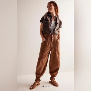 Free People New School Relaxed Jean - Warm Brown